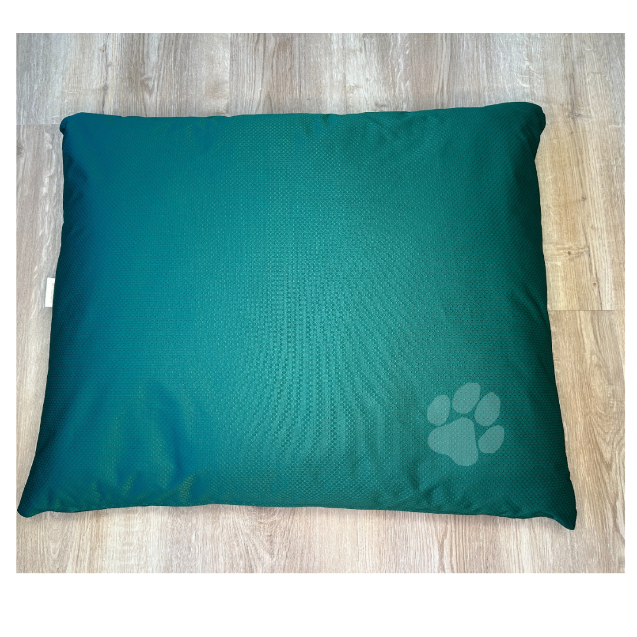Pet Cushion: Spacious